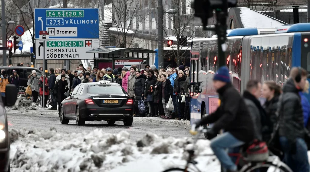 Så mycket betalar kollektivtrafiken för förseningar – SL i topp