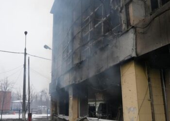 Hårda strider i flera städer i Ukraina