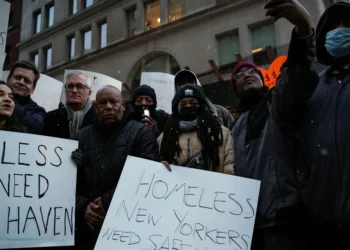 Flera hemlösa skjutna i USA – polisen misstänker serieskytt