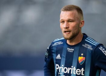 Nicklas Bärkroth klar för Öis