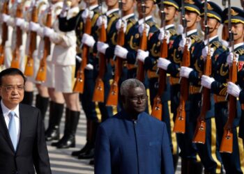 Kina och Salomonöarna ingår pakt