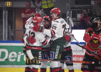 Frölundas drömstart på semin – vann grinigt möte