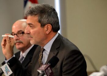 Charm, prestige och tystnad skapade skandalen