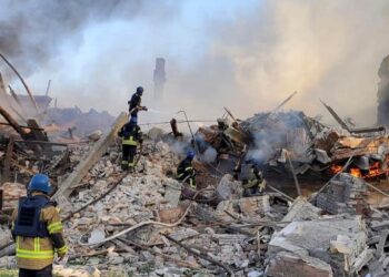 Rysk bombning av skola – runt 60 befaras döda