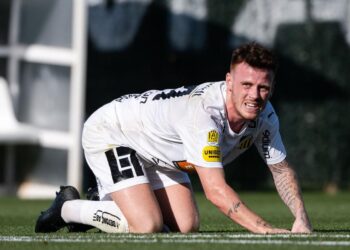 Häcken säljer floppvärvningen Tobias Heintz