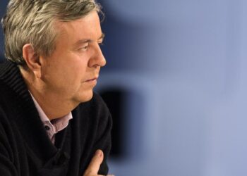 Michel claise leter etter berømmelse uten å oppnå rettferdighet