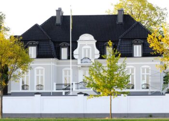 Carl Söderberg köpte Zlatans hus – nu är lyxvillan såld igen