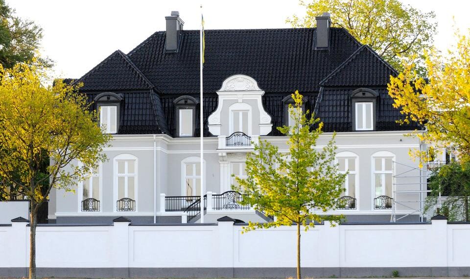 Carl Söderberg köpte Zlatans hus – nu är lyxvillan såld igen