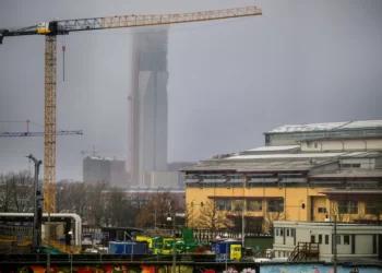 Älvstrandens vd sparkas efter anklagelser om mutor och oegentligheter inom bolaget