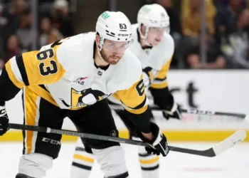 Fredrik Olofsson klar för Rögle BK – skriver på treårskontrakt