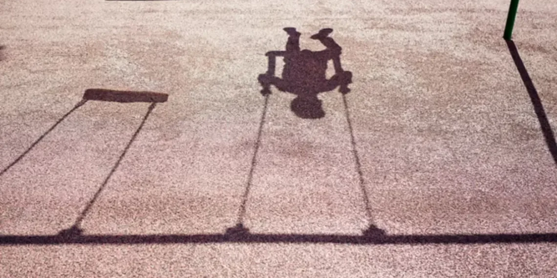 Sverige uppmanas stoppa internationella adoptioner efter skakande utredning