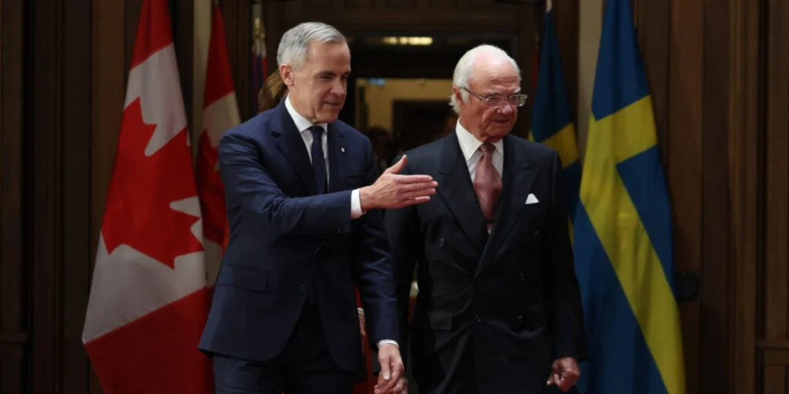 With royal push, Sweden pitches Canada on economic benefits of buying Gripen